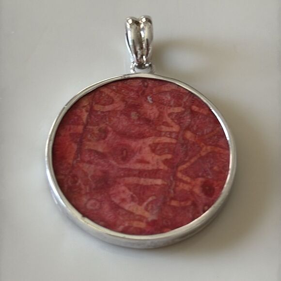 Sterling silver pendant - Picture 1 of 4